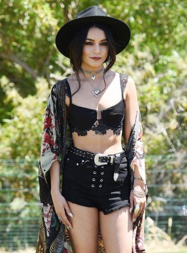 Vanessa Hudgens 15 Photos